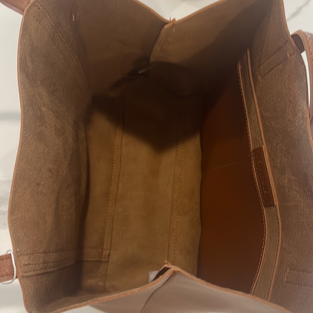 Henny & Lev Vegan Faux Leather Tan Tote Bag Purse NWT - Stylish and Sustainable - Picture 3 of 5